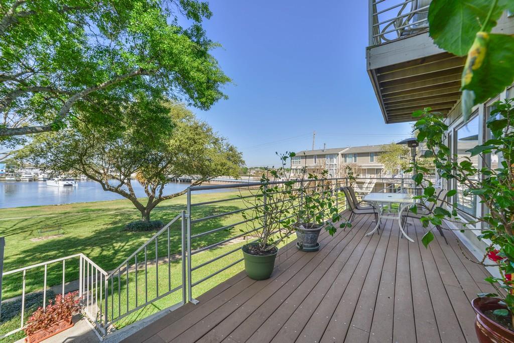 Lakewood Patio The Loken Group Your Houston Real Estate Solution