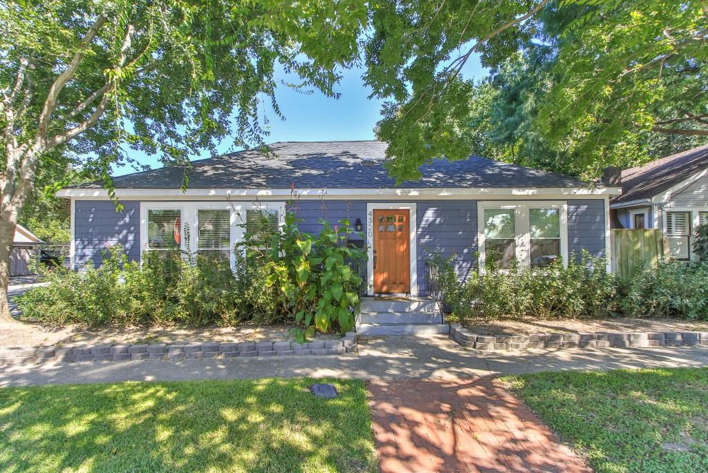 4320 Julian St Houston, TX 77009