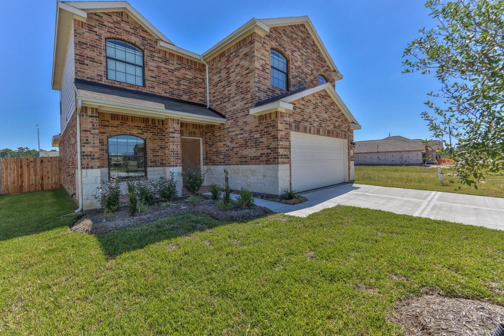 10211 Red Tamarack Lane